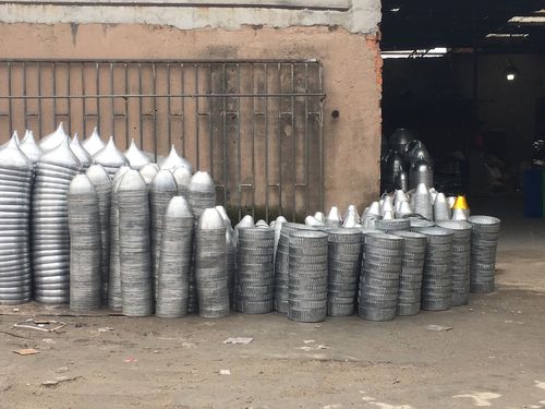 工矿灯铁制冲压灯罩定制服务 专业开模，高效生产